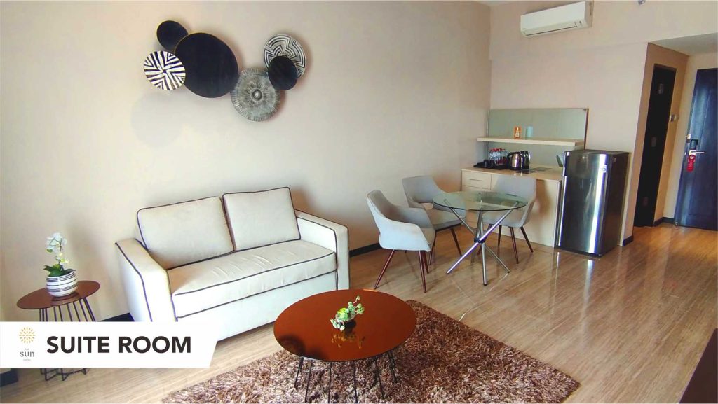 The Sun Hotel Sidoarjo Suite Room